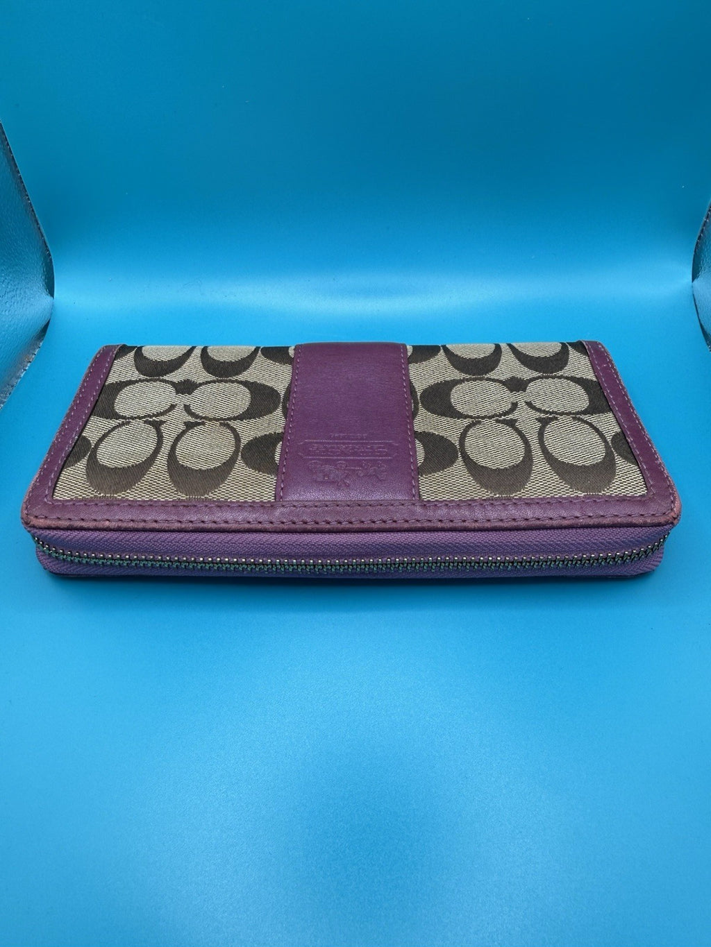 Coach Signature StripeAccordion Zip Wallet in Khaki/ Magenta1