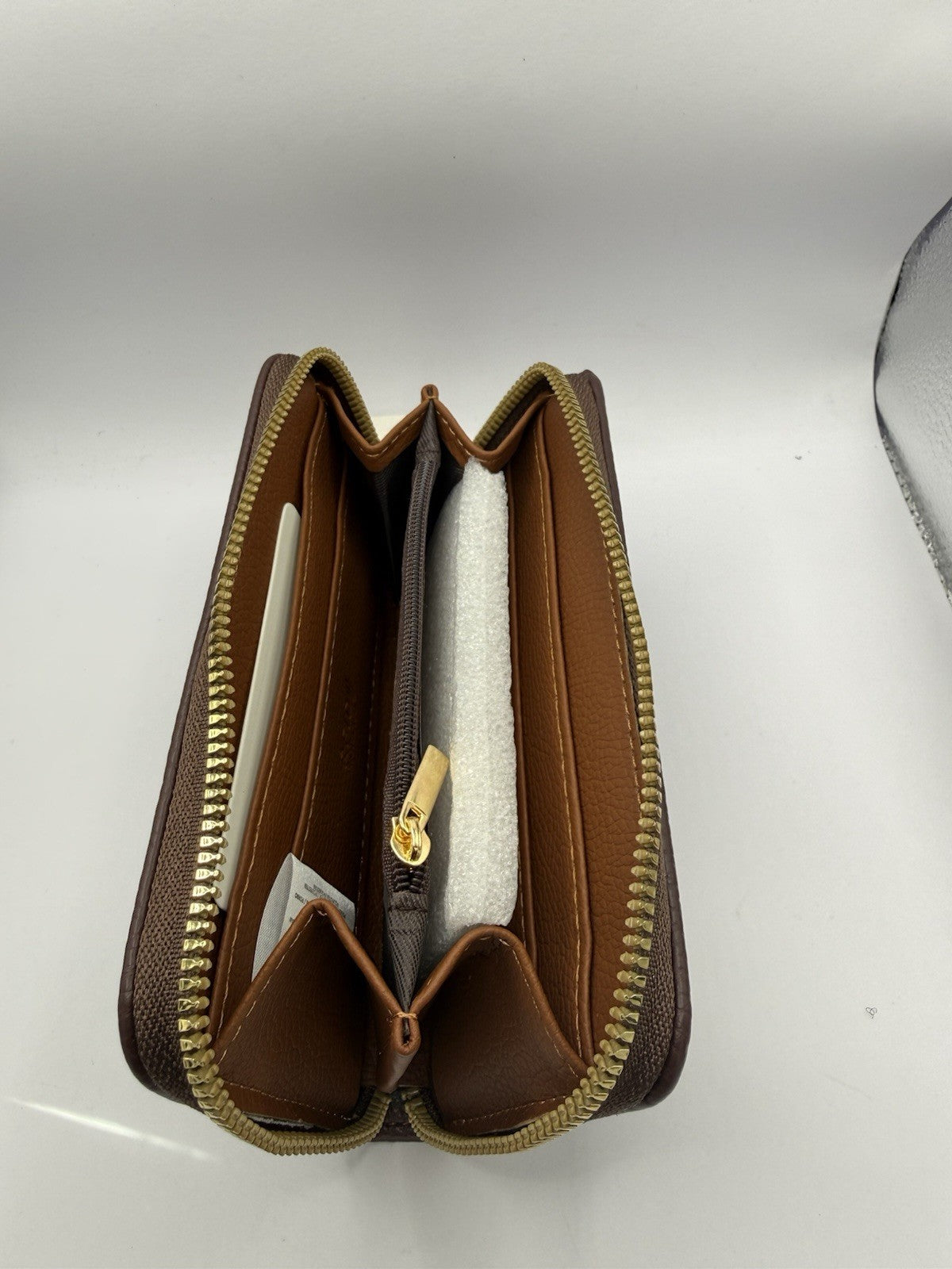 JAMIE Brown Faux Leather Women’s Zip-Around Wallet “THE TOTE BAG”4