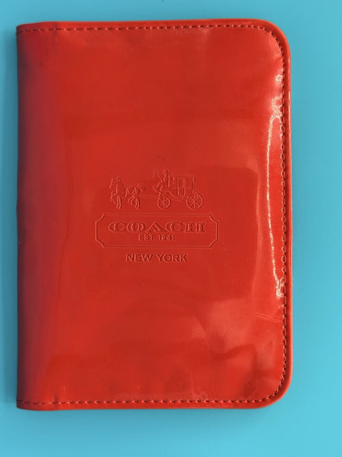 Coach Heritage Glossy Patent Leather Passport Cover in Red0