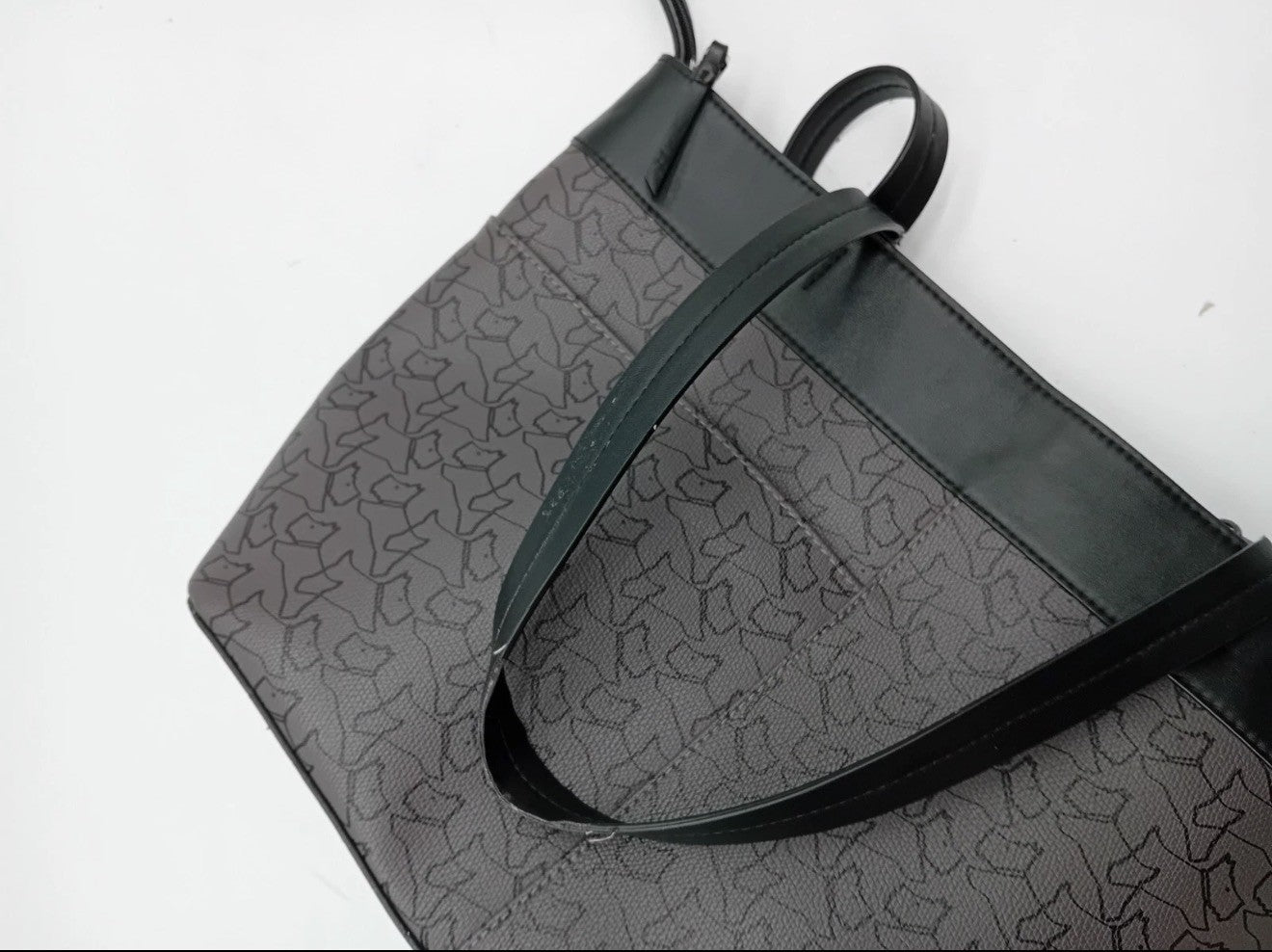 RADLEY HANDBAG Brown & Black Repeated dog design with Charm5