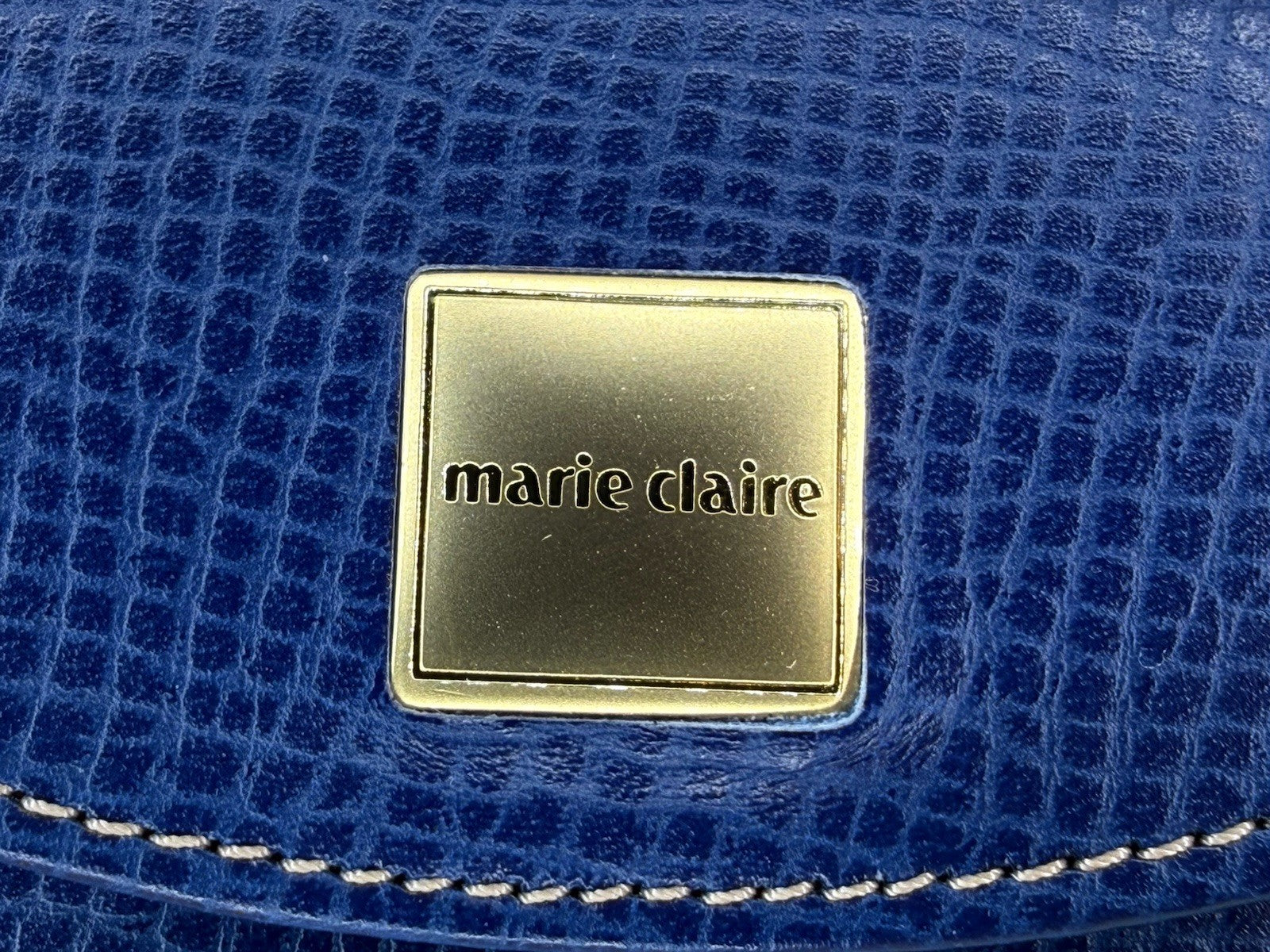 Marie Claire Blue Leather Key Holder Keyring Snap Closure Gold Tone Logo2