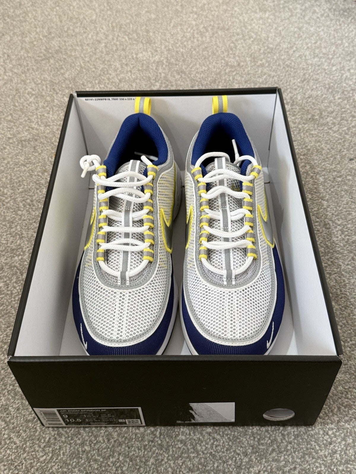 Nike Air Zoom Spiridon SP Men's Trainers UK Size 8 in White/Metallic Silver0