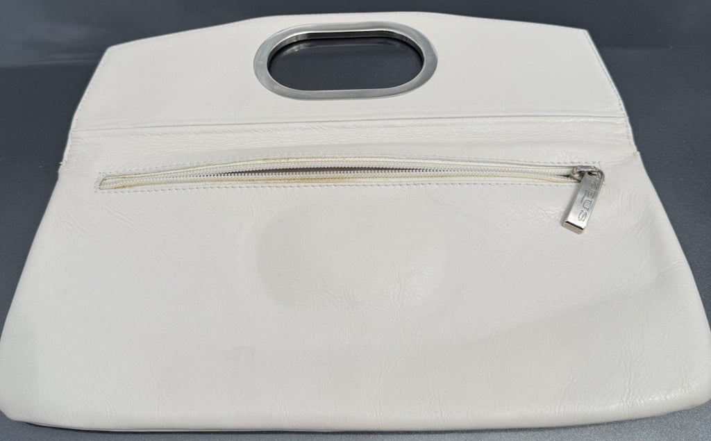 Zeus Cream Leather Oval Hardware Clutch1