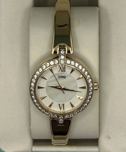 DMQ Women's Quartz Analogue Dress Watch White Dial Gemmed Bezel Bracelet Box4