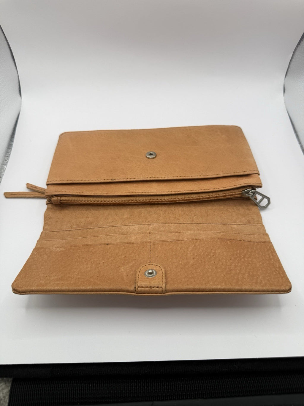 Liebeskind Berlin Genuine Leather Wallet / Clutch Tan Cognac Pre-Owned VGC3