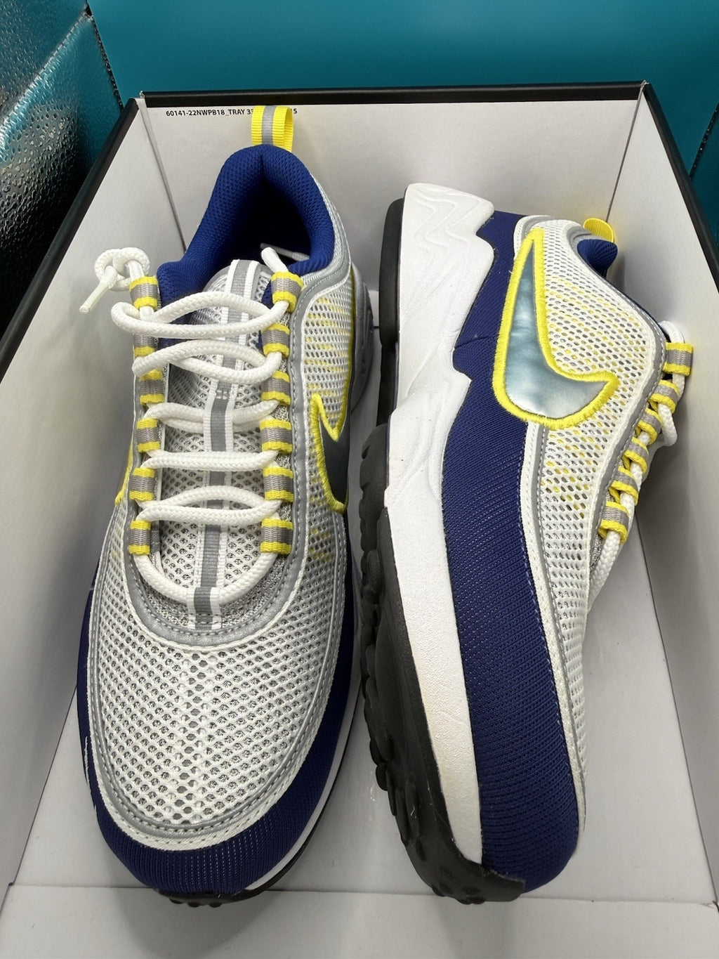 Nike Air Zoom Spiridon SP Men's Trainers UK Size 8 in White/Metallic Silver2