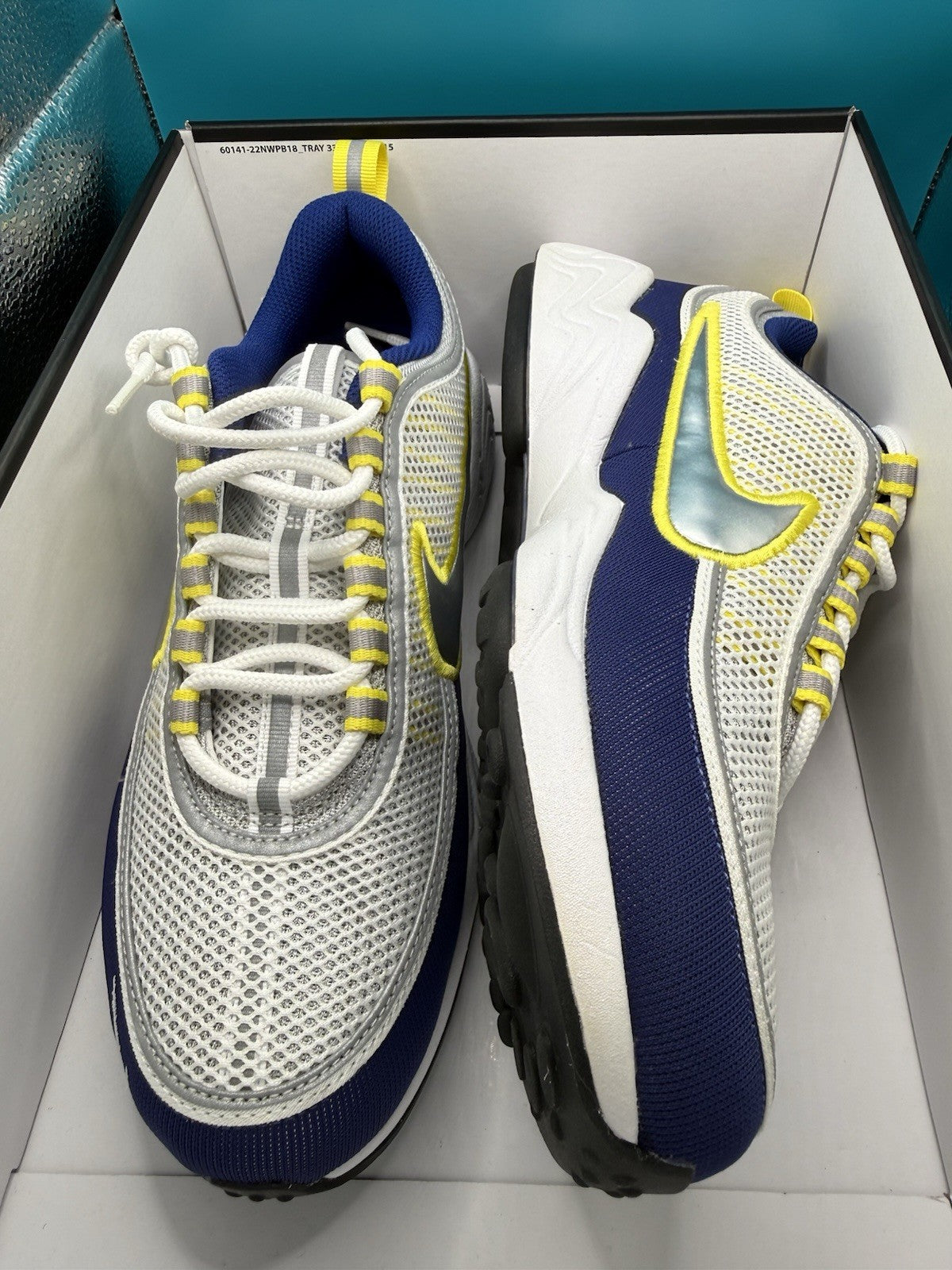 Nike Air Zoom Spiridon SP Men's Trainers UK Size 8 in White/Metallic Silver2