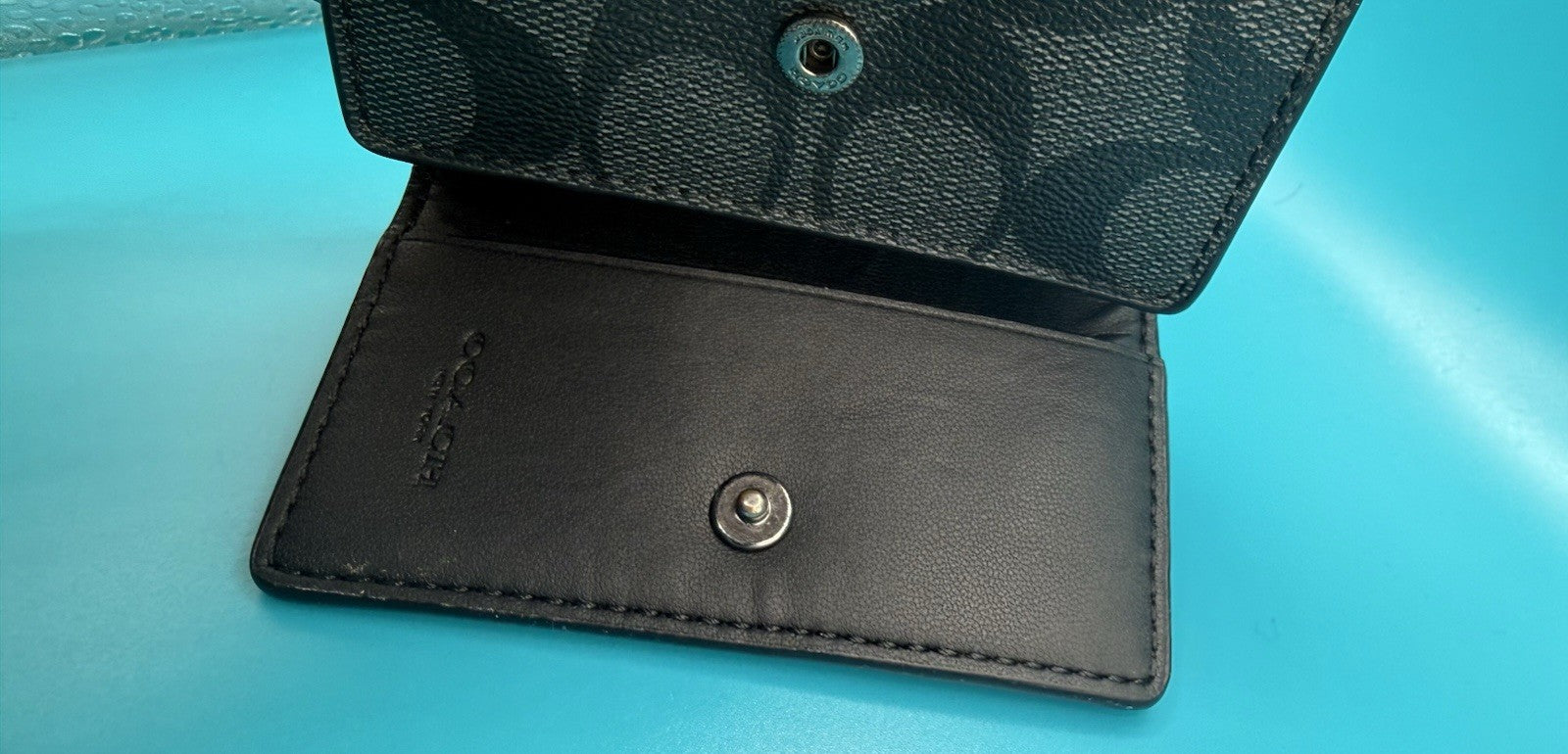 Coach Signature Canvas Key Ring Case/ Flap Key Case in Charcoal/ Black3