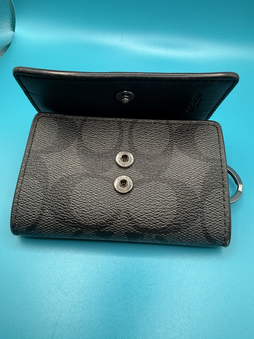 Coach Signature Canvas Key Ring Case/ Flap Key Case in Charcoal/ Black5