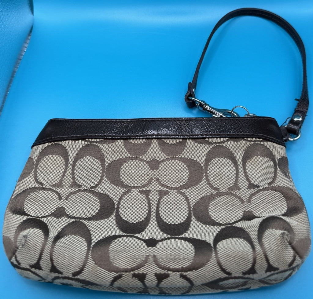 Coach Signature Logo Canvas & Leather Women’s Wristlet Wallet Zip, Credit Card0