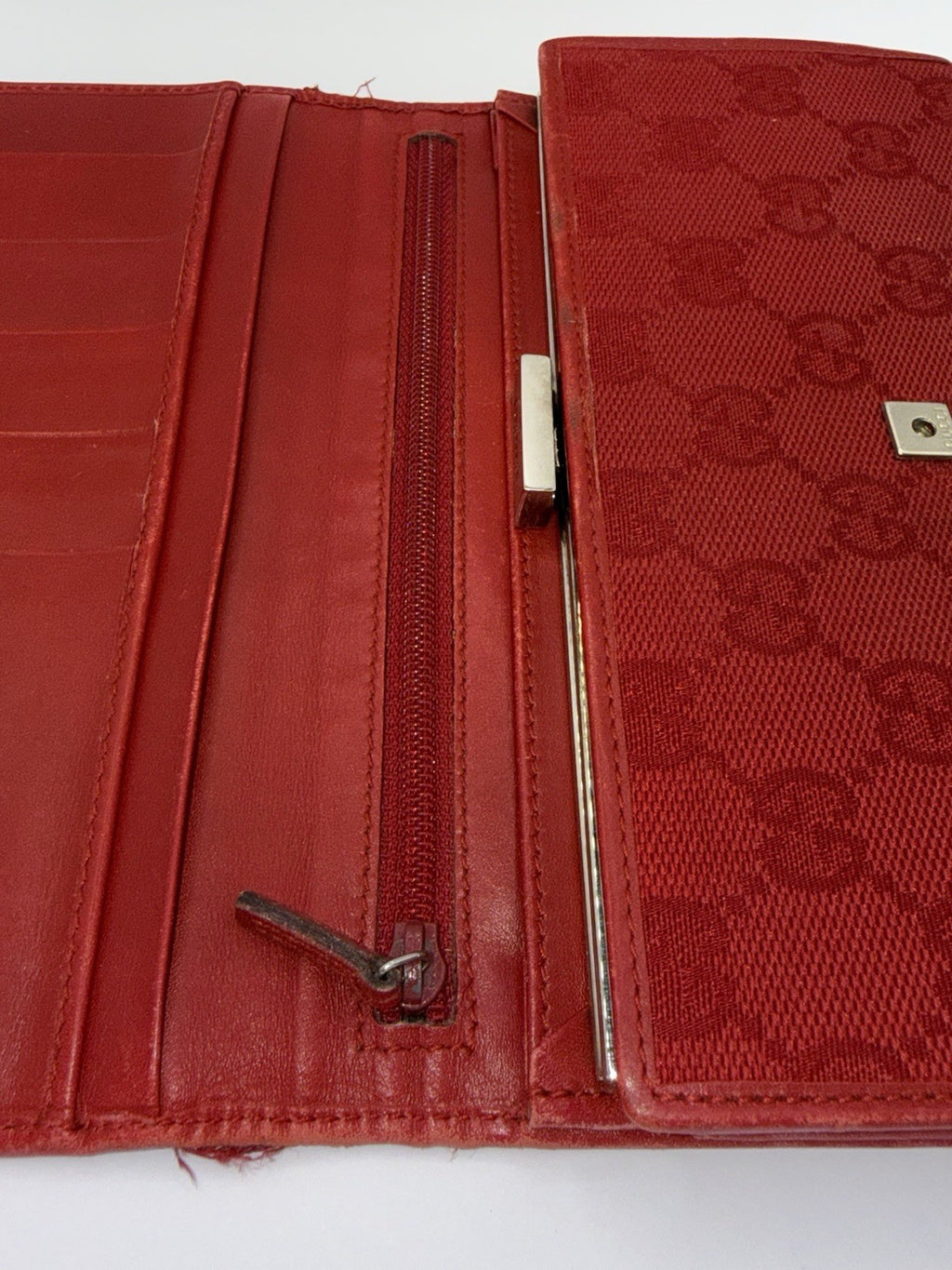 Gucci Red GG Canvas & Leather Women’s Wallet with Zip Coin Pocket, Credit Card10