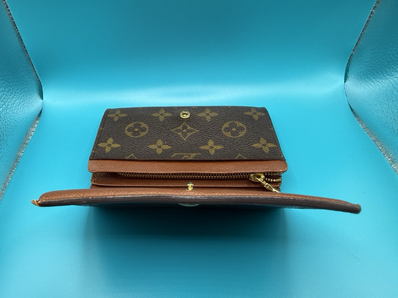 Louis Vuitton Monogram Women's Wallet5