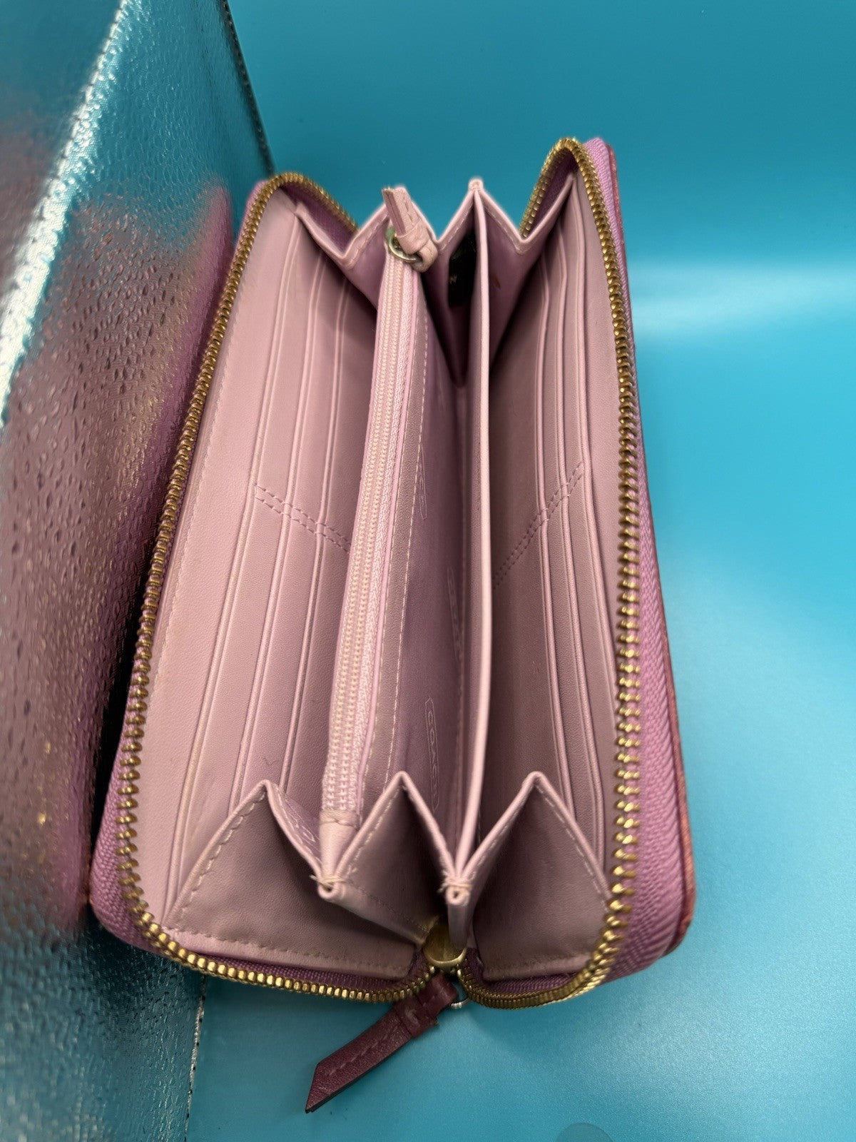 Coach Signature StripeAccordion Zip Wallet in Khaki/ Magenta5